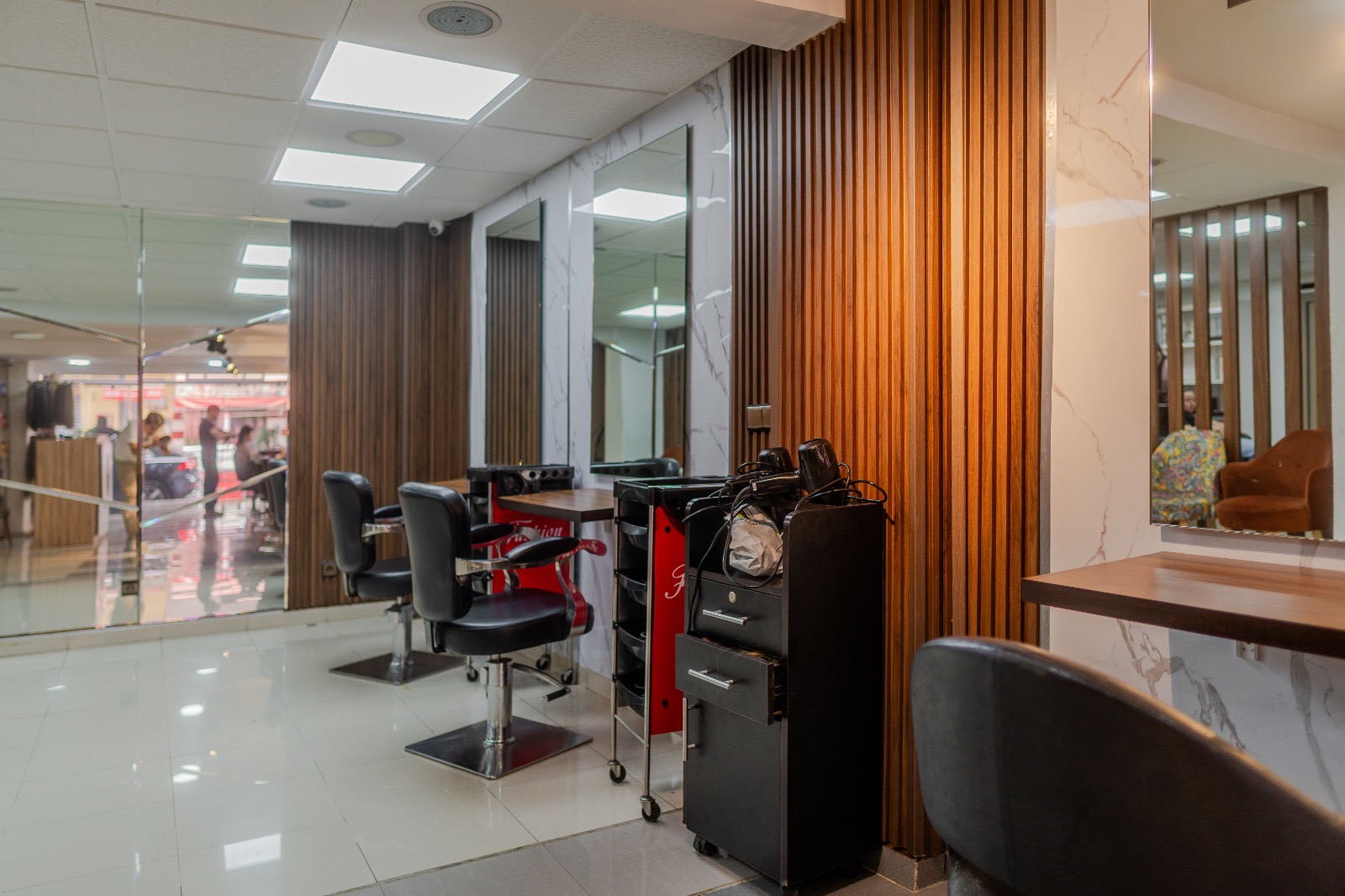 Détails du mobilier et de l’espace salon